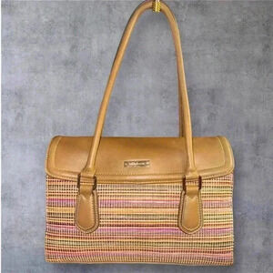 Vintage Liz Claiborne women’s Multi Compartment Tan Leather Handbag